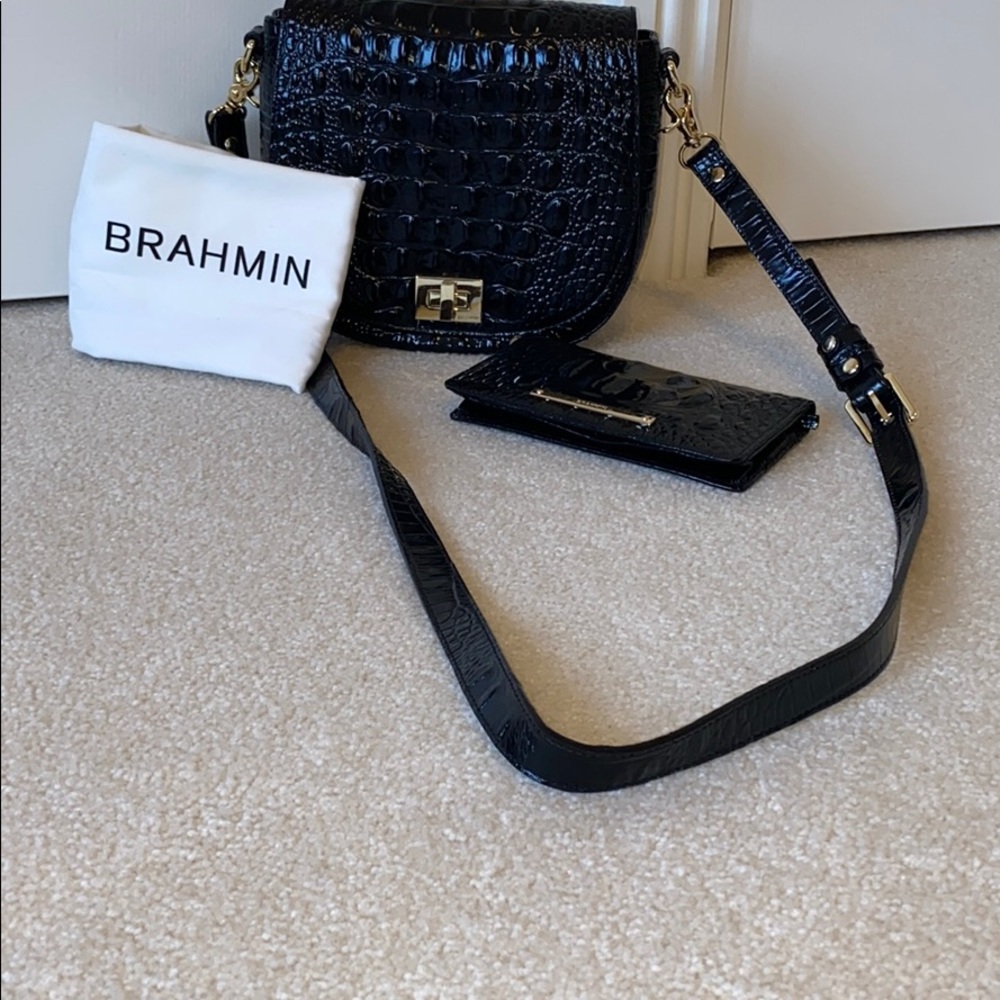 Never worn black Brahmin purse and wallet